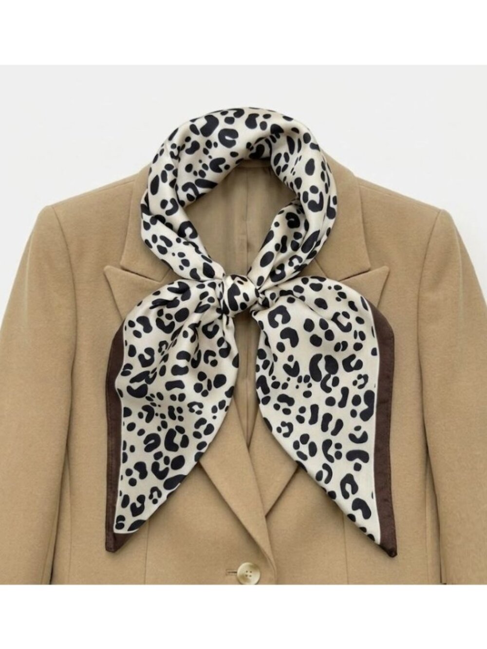 ✨Elegant Bandana Square Scarf Silky Satin Cheetah Print Leopard Head Neck Brown